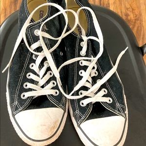 Men’s size 9.5 converse